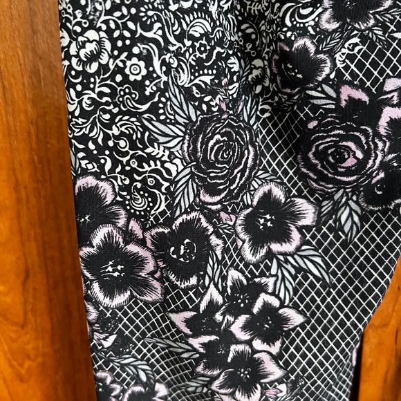 EUC Lululemon Wunder Under High-Rise Tight *Engineered Full-On Luxtreme 28” - 6 - Picture 10 of 11